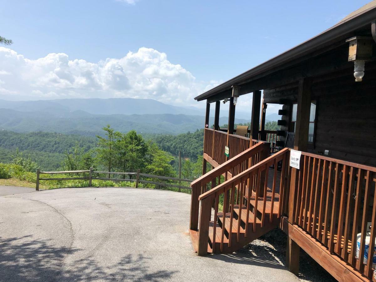 Above All Sevierville Exterior photo