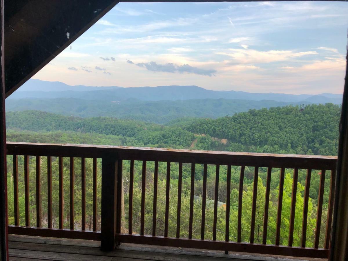 Above All Sevierville Exterior photo